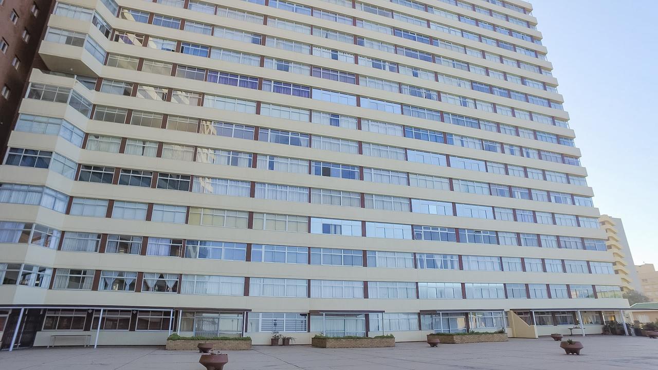 South Coast Beachfront Holiday Apartments Аманцимтоти Екстериор снимка