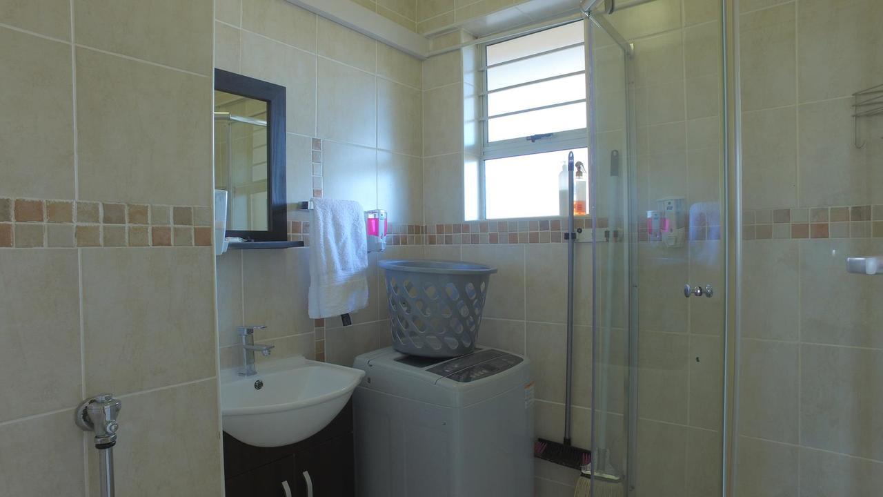 South Coast Beachfront Holiday Apartments Аманцимтоти Екстериор снимка